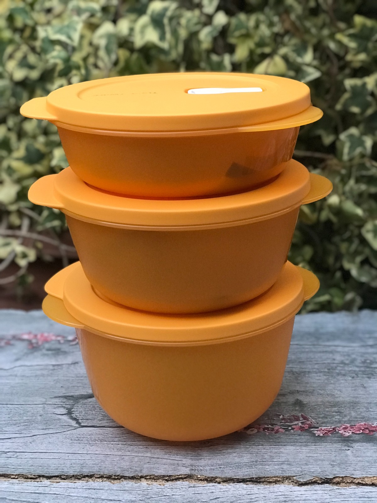 Tupperware Set of 3 Crystalwave Microwave Bowls 4.25, 6.25 and 8.5 Cup New