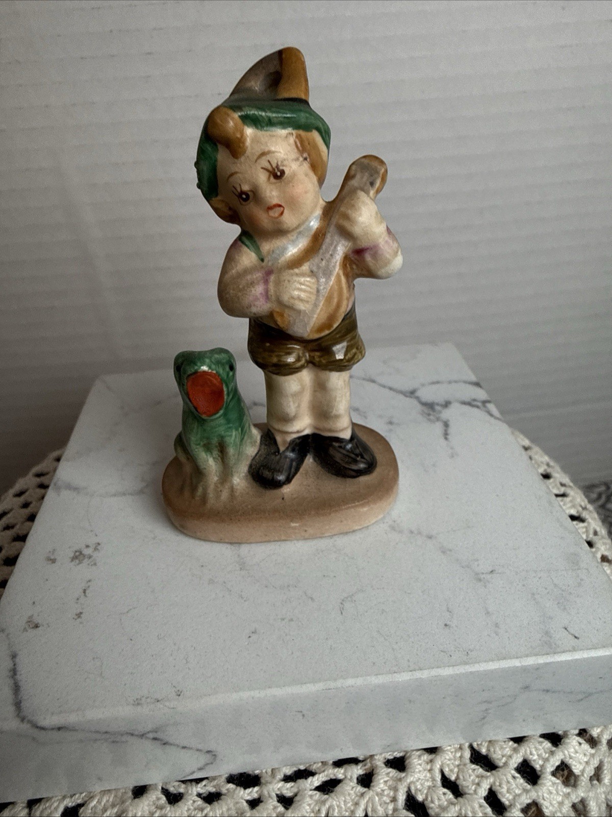 American Children Vintage Figurine With Frog/ Banjo Occupied Japan –