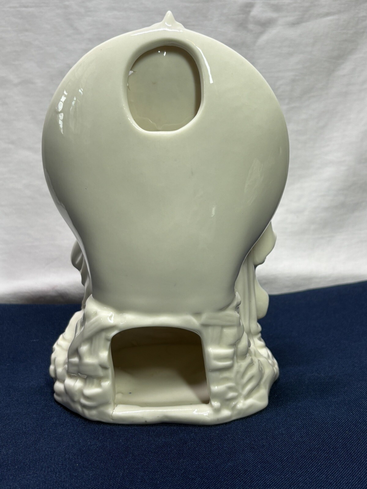 Lovely Nativity Scene Tea Light Candle Holder Figurine – As Is