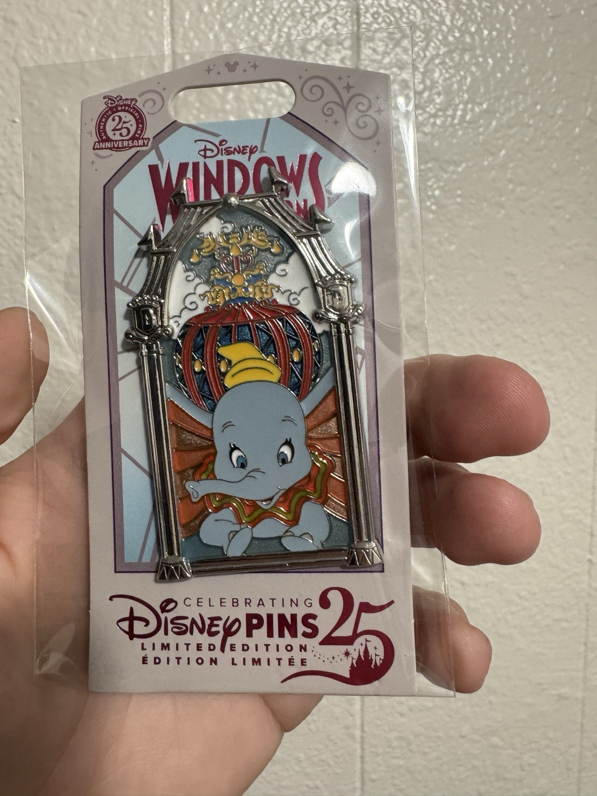 Disney Windows of Attraction – Dumbo The Flying Elephant LE Pin