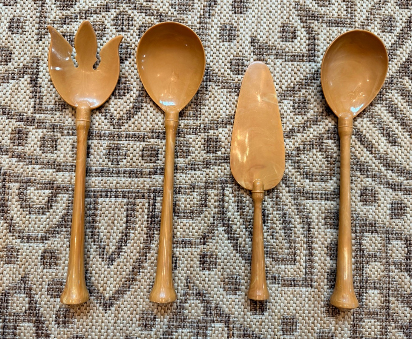 Vintage Bakelite butterscotch swirl 70’s Plastic Serving Utensils Salad Pie