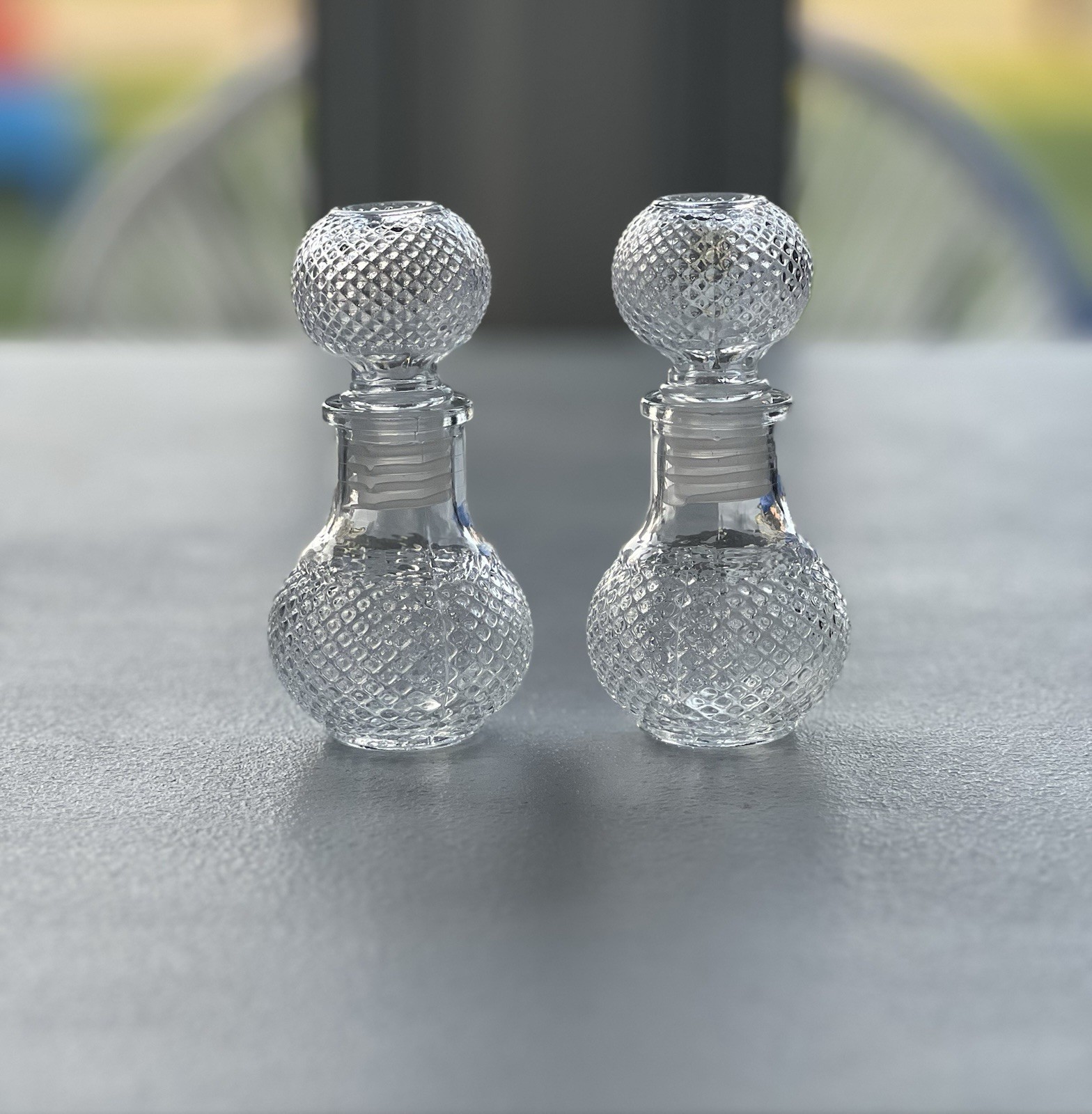 2pc Vintage Clear Glass Decanter Mouthwash Bathroom Vanity Or Liquor Bar Top￼