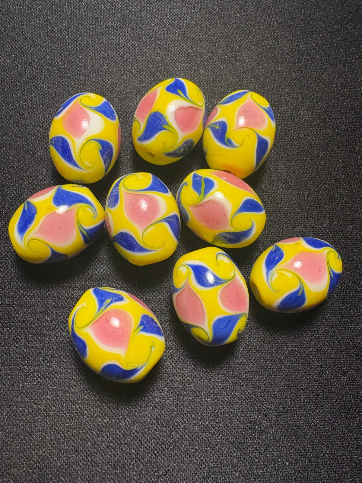 9 Glass Beads – (B490) Yellow Blue Pink design Fancy – Large 20mm