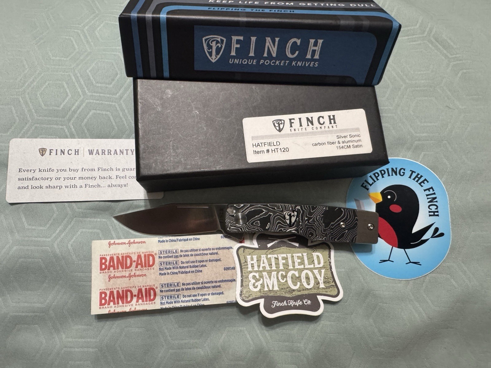 Finch Hatfield 154CM Stainless Steel Pocketknife Carbon Fiber Plain Edge Clip