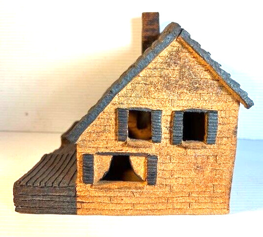 Studio Pottery Ceramic Rustic House, 8″ x 7″ Earthenware,slab construct,Exc Cond