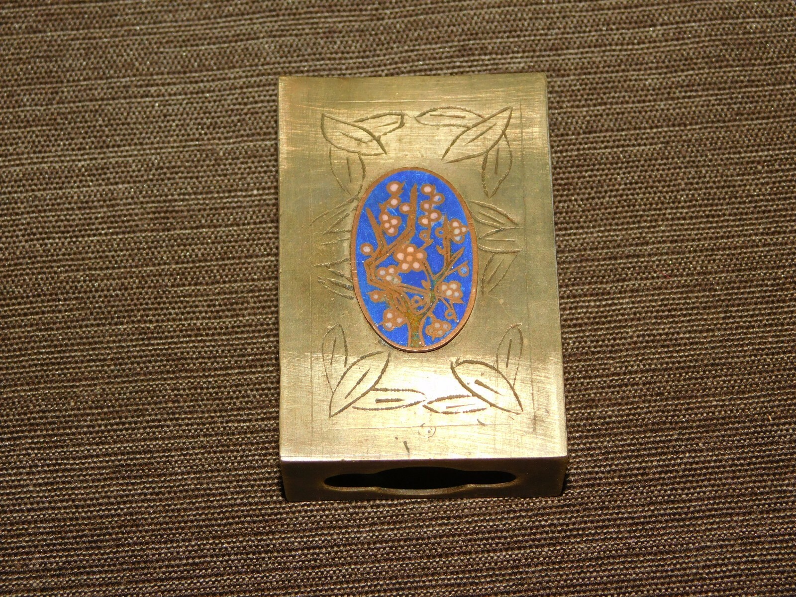 VINTAGE CIGARETTE TOBACCO 2 1/4″ X 1 1/2″ X 3/4″ BRASS CHINESE MATCHBOX HOLDER