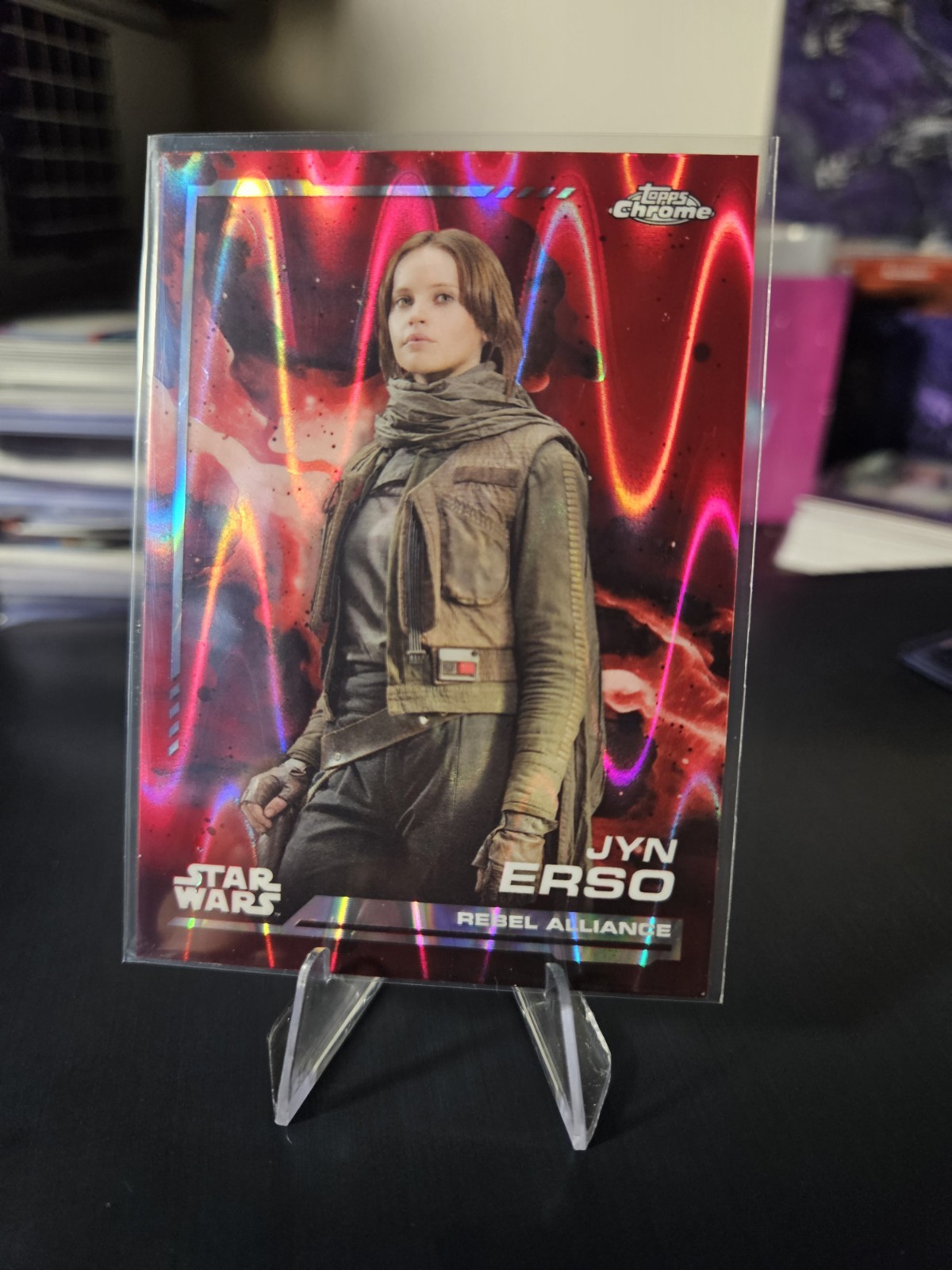 Jyn Erso 2024 Topps Chrome Star Wars #119 Red Ray Wave Refractor Card Rogue One