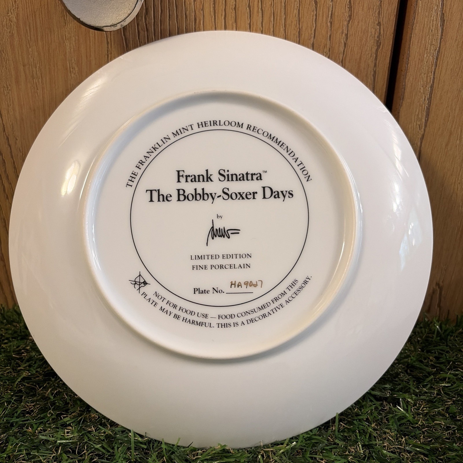 Frank Sinatra Bobby Soxer Days” Franklin Mint Collectible Plate w/COA # HA-9027