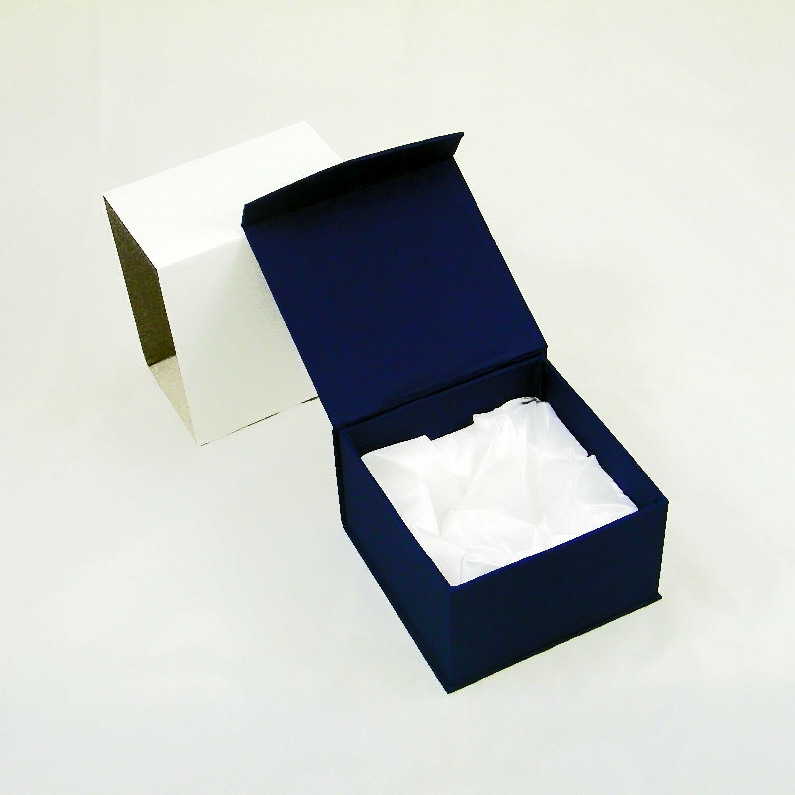 High Quality Crystal Baseball Paperweight 3″ with Gift Box