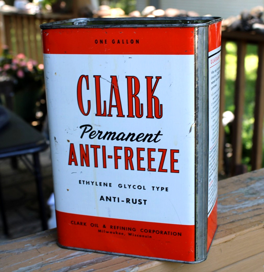 Nice Shape * late 1940s era CLARK OIL CO. ANTI FREEZE Old 1 gallon Tin Oil Can