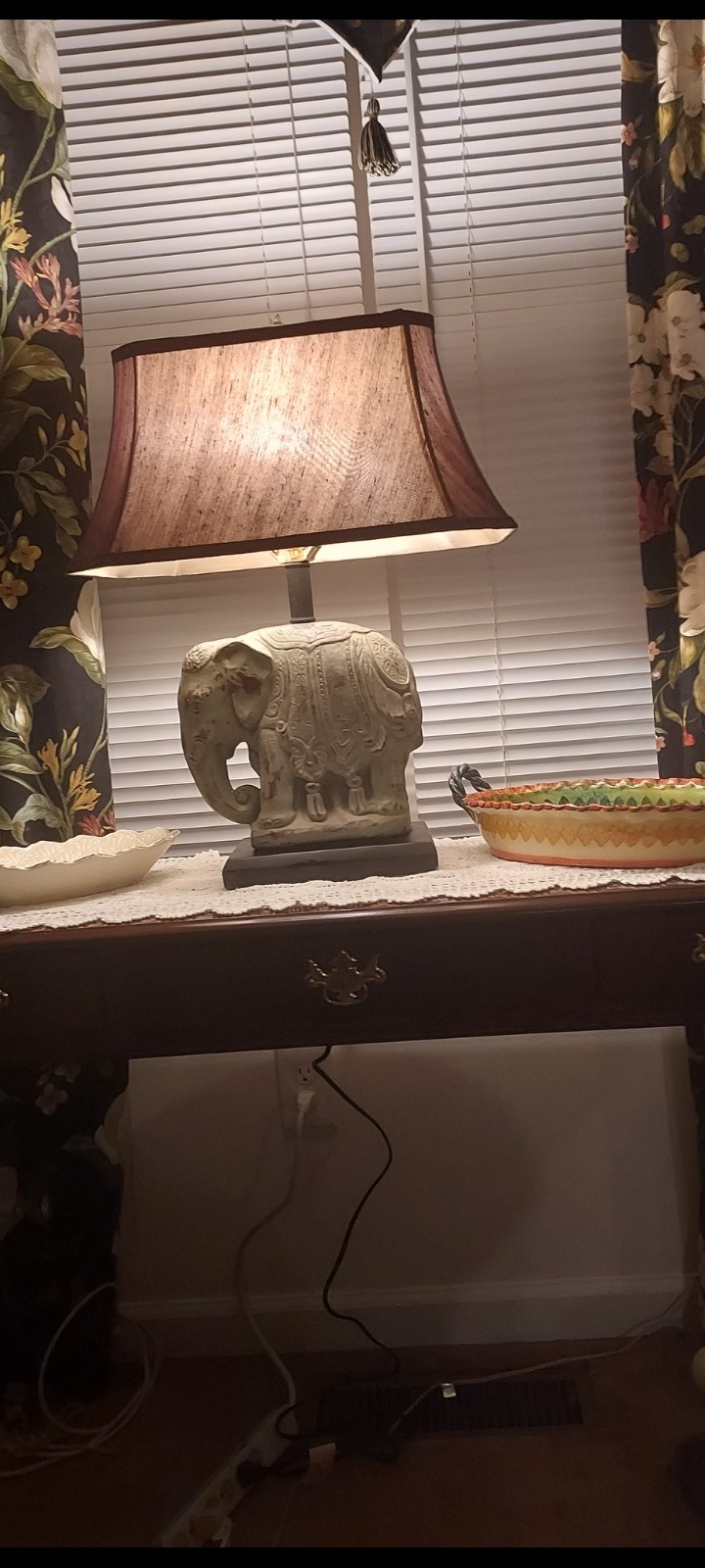vintage elephant table lamp