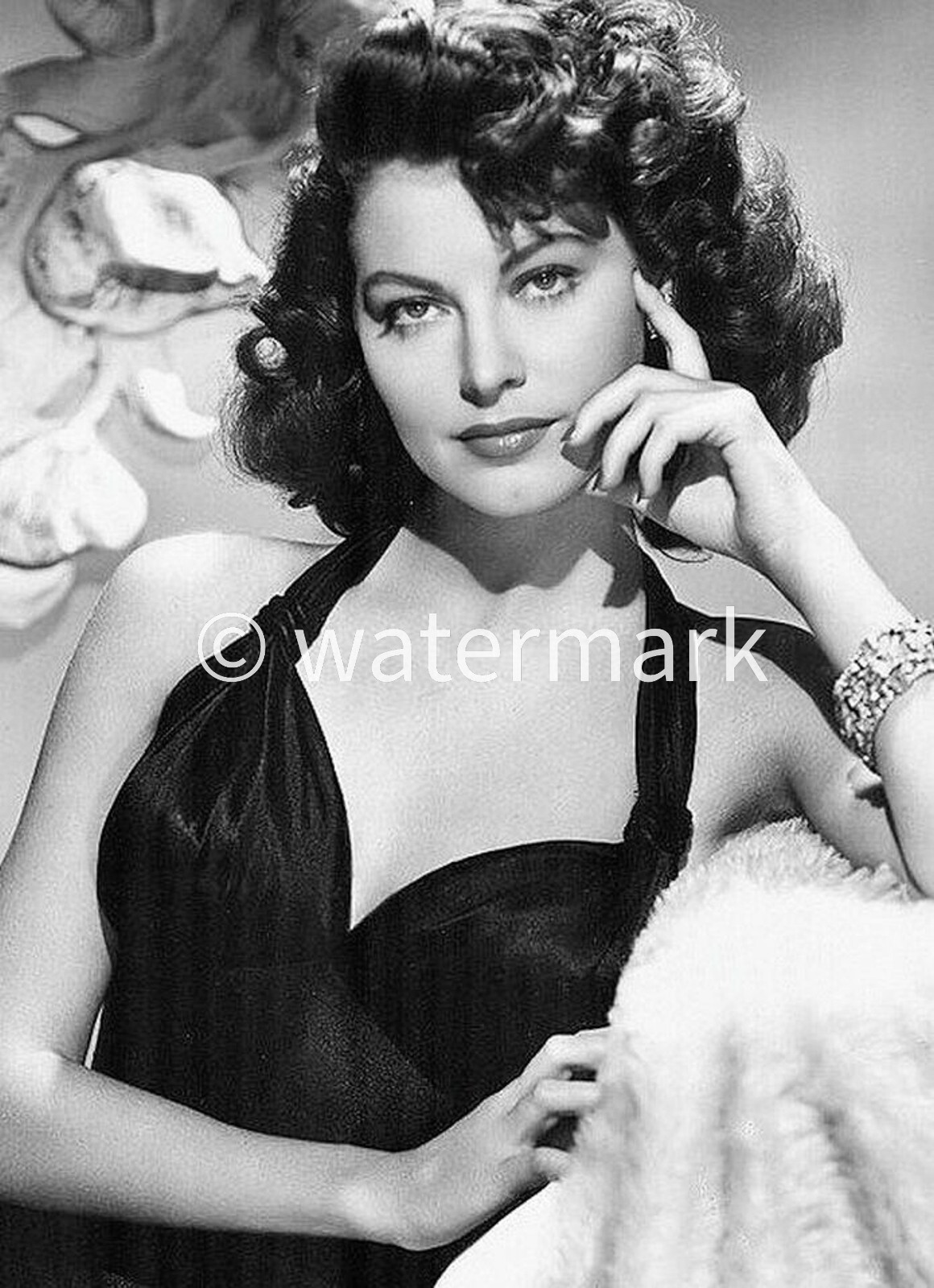 Vintage ACTRESS AVA GARDNER PIN UP – 8X10 PUBLICITY PHOTO