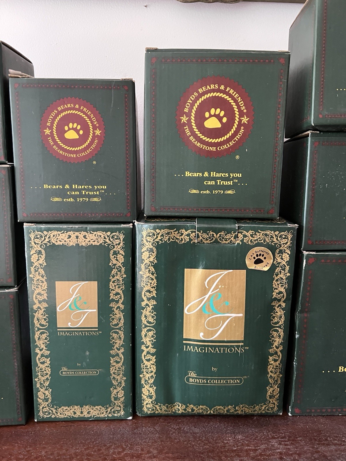 12 Boyd’s Bears Lot, Original Boxes-2 Are Lights. Excellent Condition