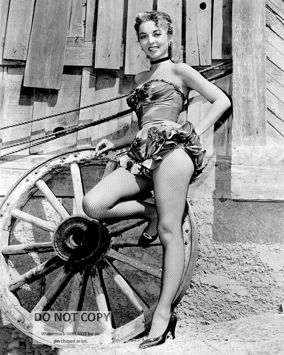 BEVERLY GARLAND IN “THE SAGA OF HEMP BROWN” – 8X10 PUBLICITY PHOTO (AZ-172)