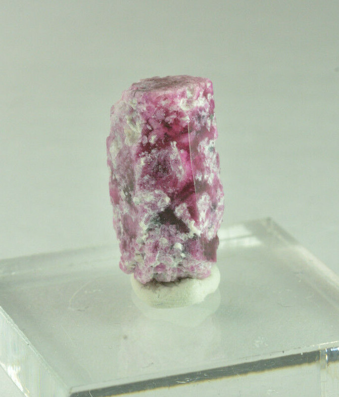 Red Beryl Crystal Wah Wah Mountains Utah 12.1 ct 16.9mm