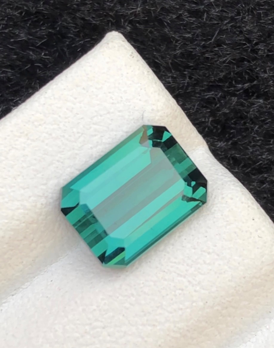 2.78 Ct Natural Indicolite Tourmaline – Afghanistan Origin – Loupe Clean