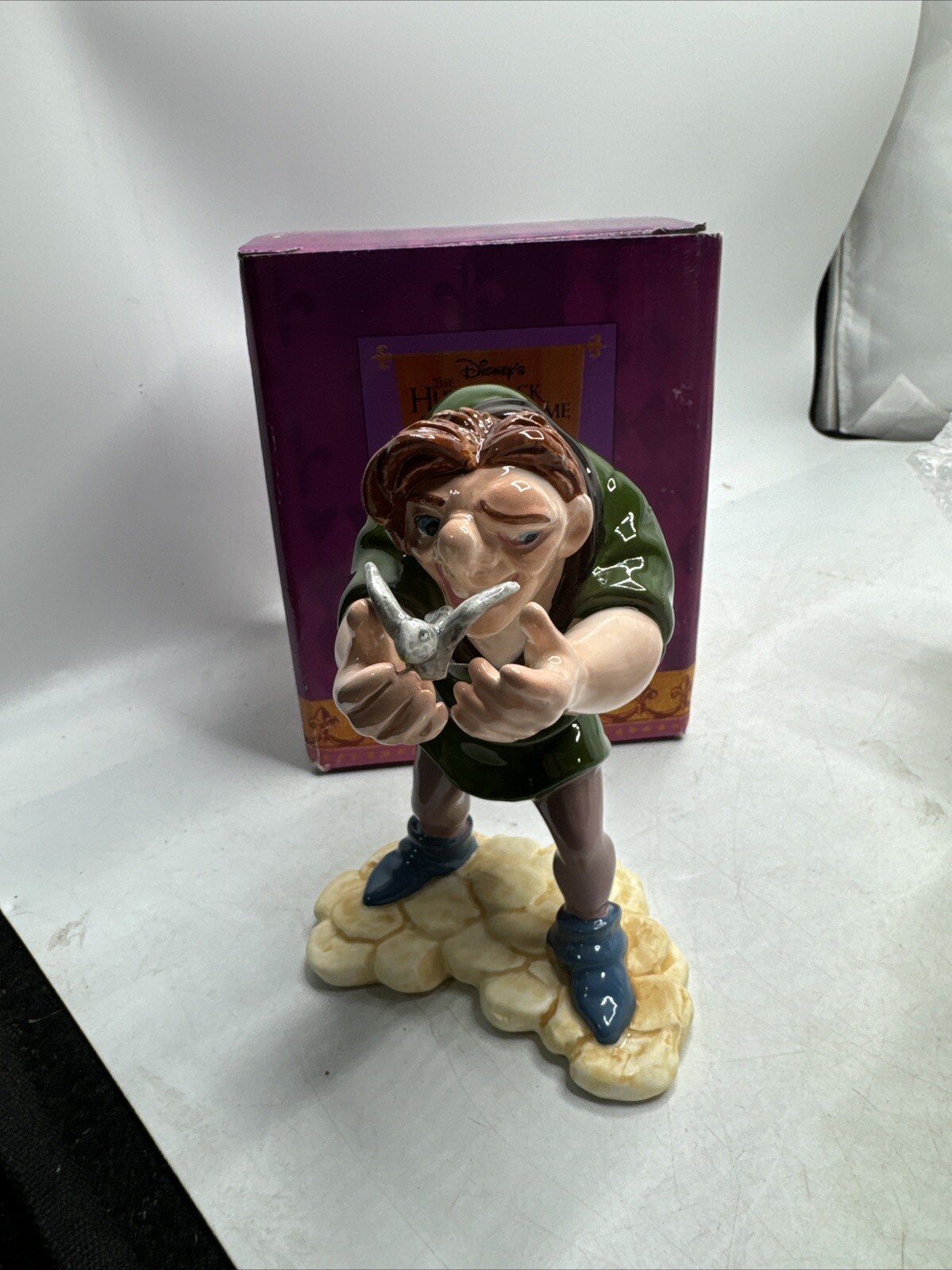 Disney Enesco Hunchback Of Notre Dame Quasimodo Porcelain Figurine 5 1/2″ In Box