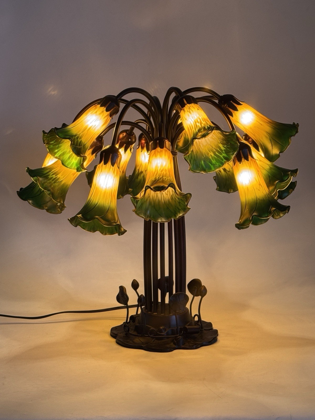 15 Light Lily Tulip Table Lamp Art Nouveau Bronze Amber Green Glass Tested