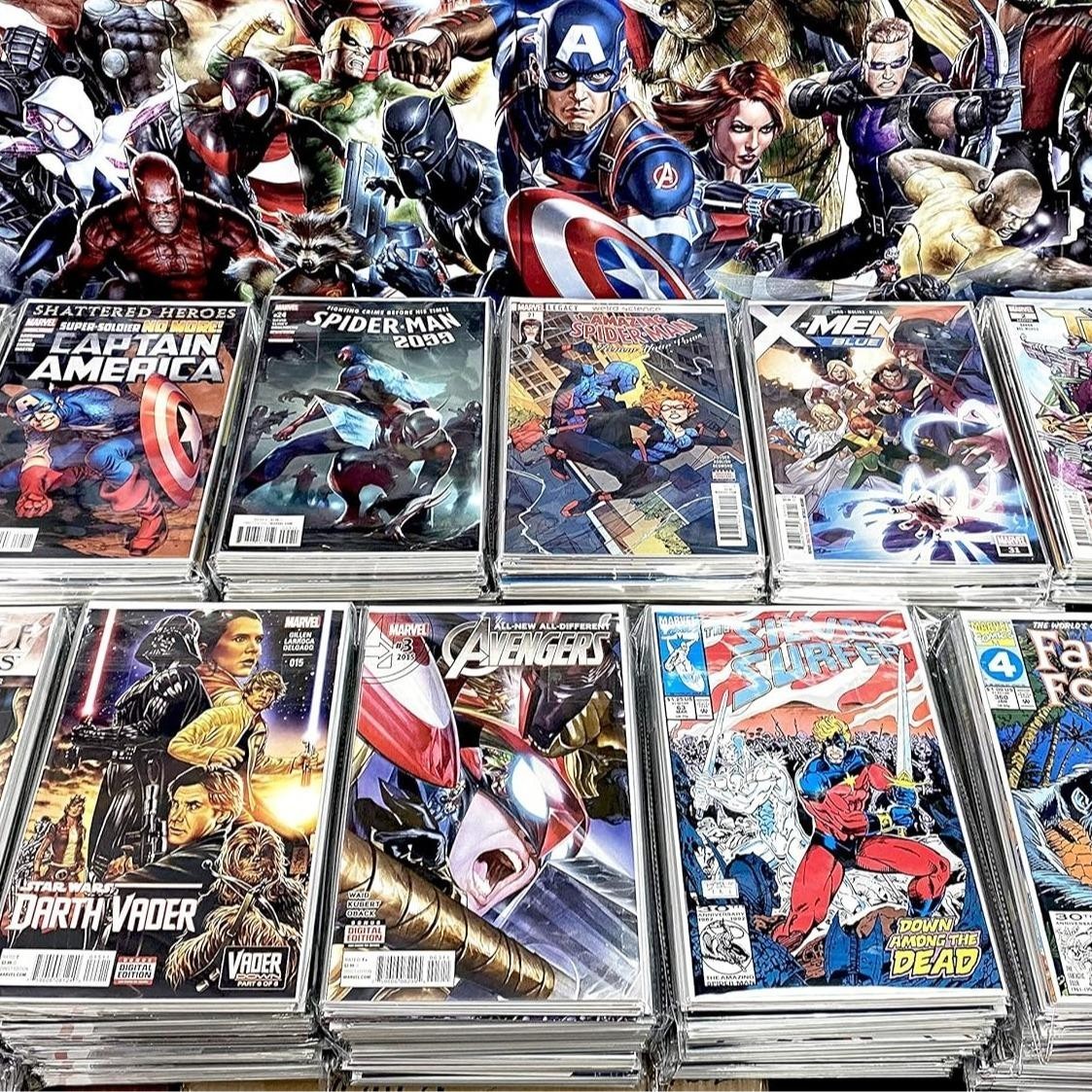 MARVEL & DC Comics 25-Piece Premium Comic Book Lot