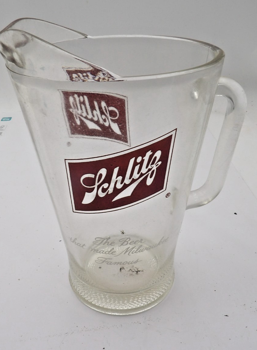 Vintage 9” Tall SCHLITZ BEER PITCHER Glass Milwaukee Famous Wisconsin