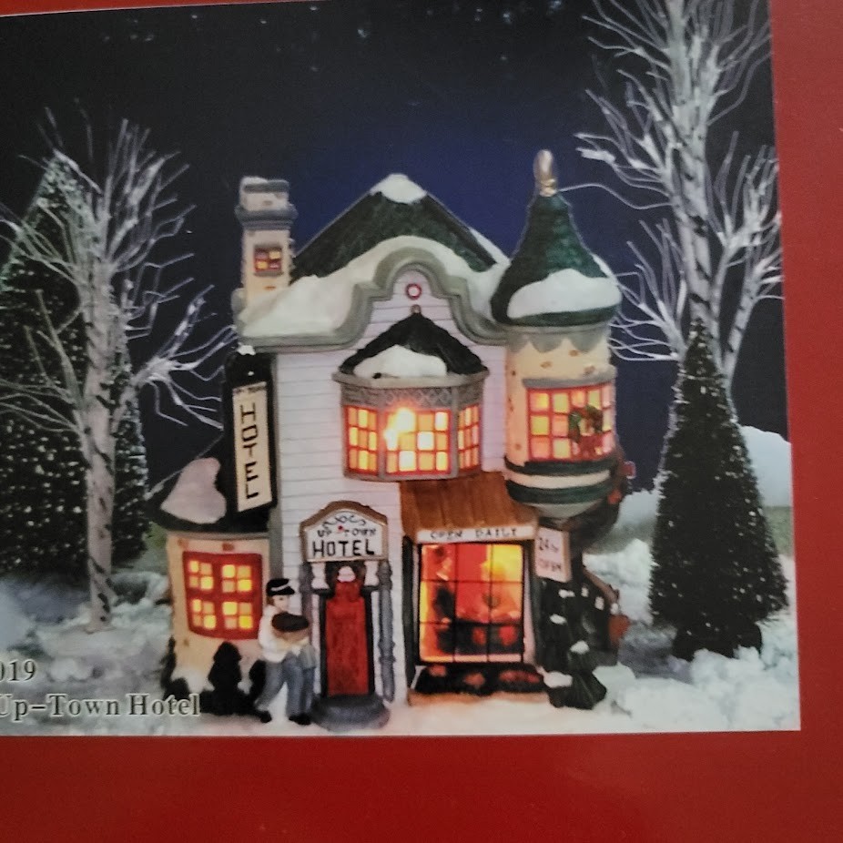 Christmas Village Hotel Victorian Building Porcelain Snow Caps PreOwned