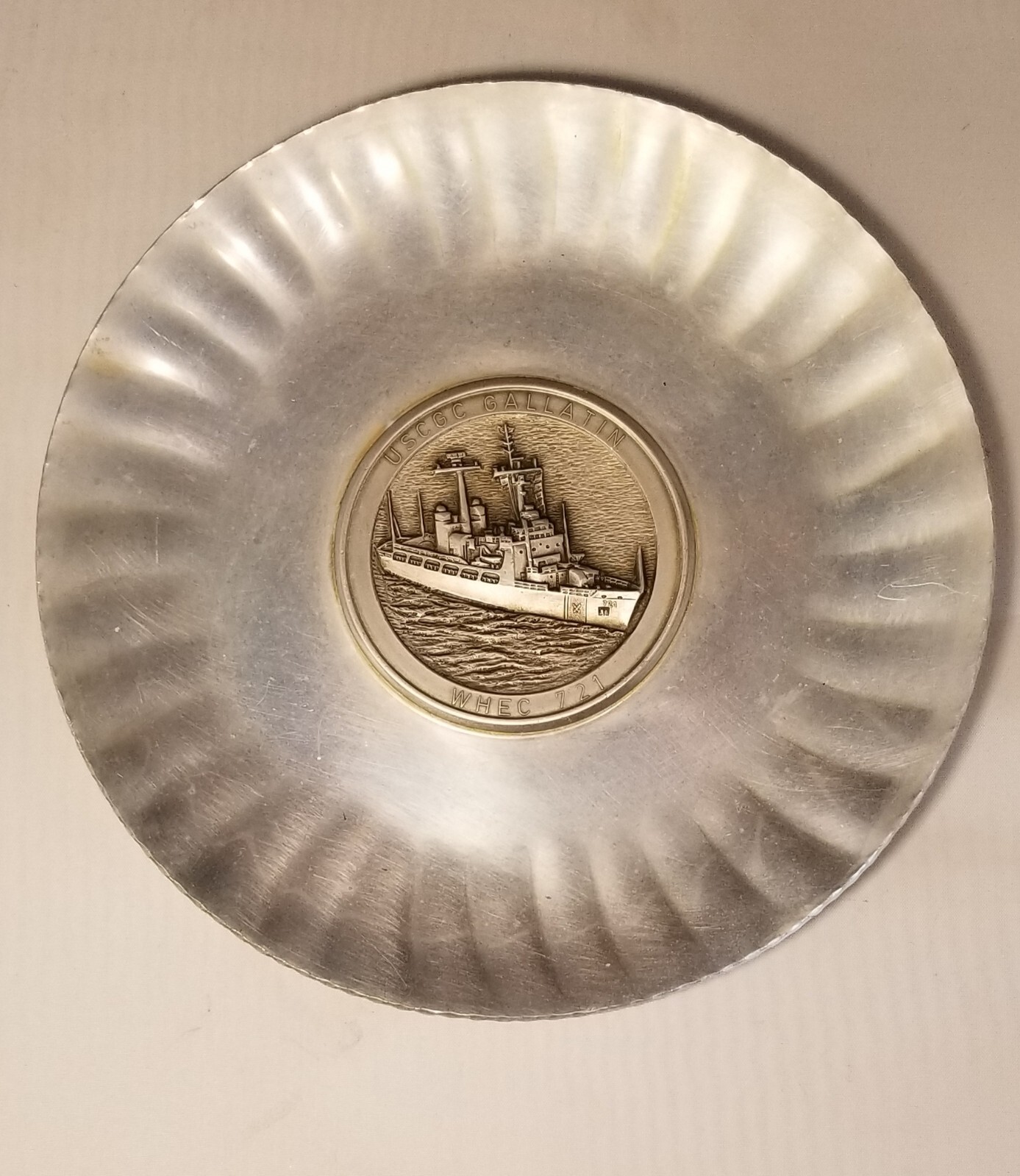US. CGC CALLATIN WHEC 721 7 AND 1/4 INCH Aluminum WALL PLATE