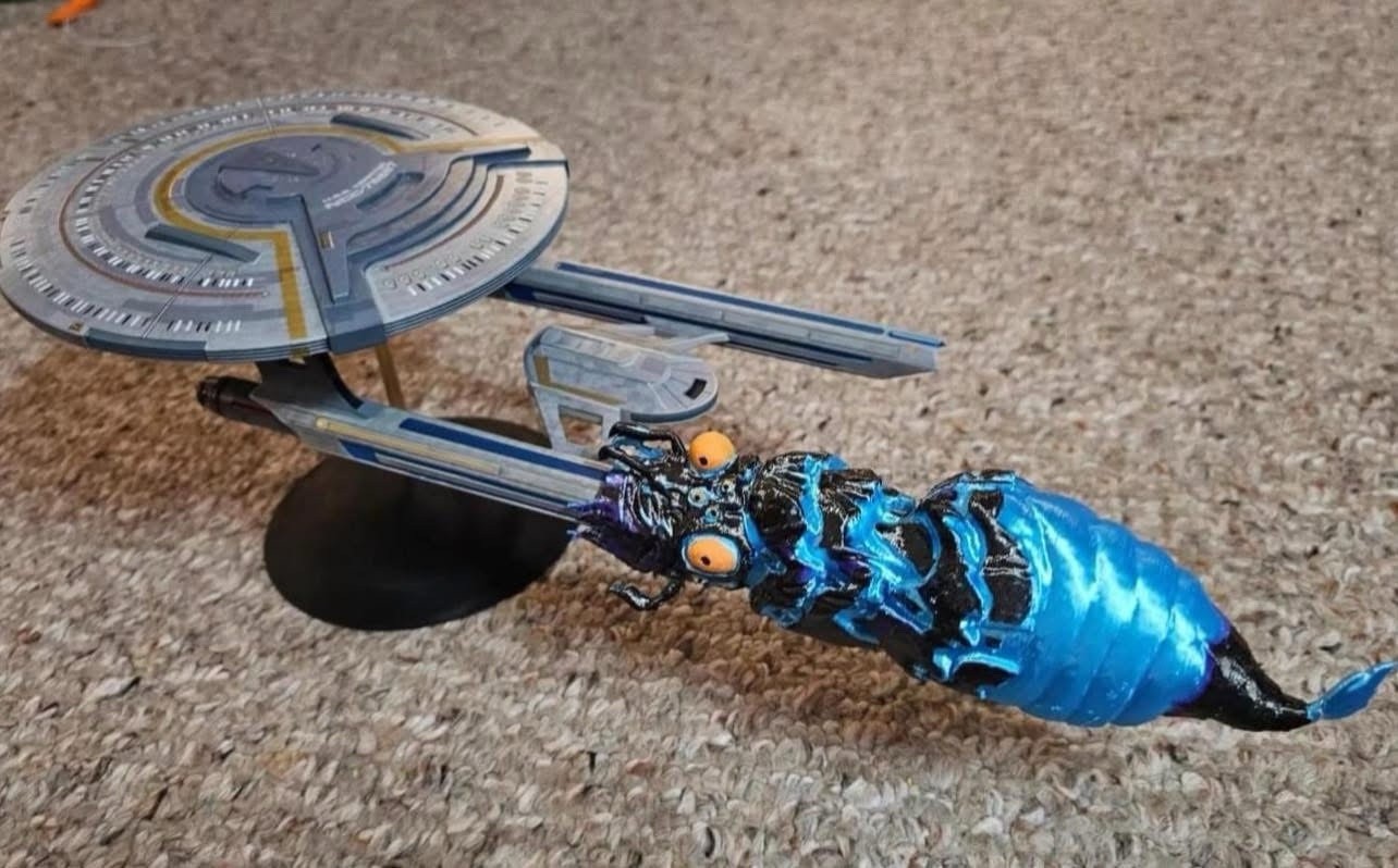 Star Trek Lower Decks Nacelle Sucker Scaled To Eaglemoss/Fanhome Cerritos
