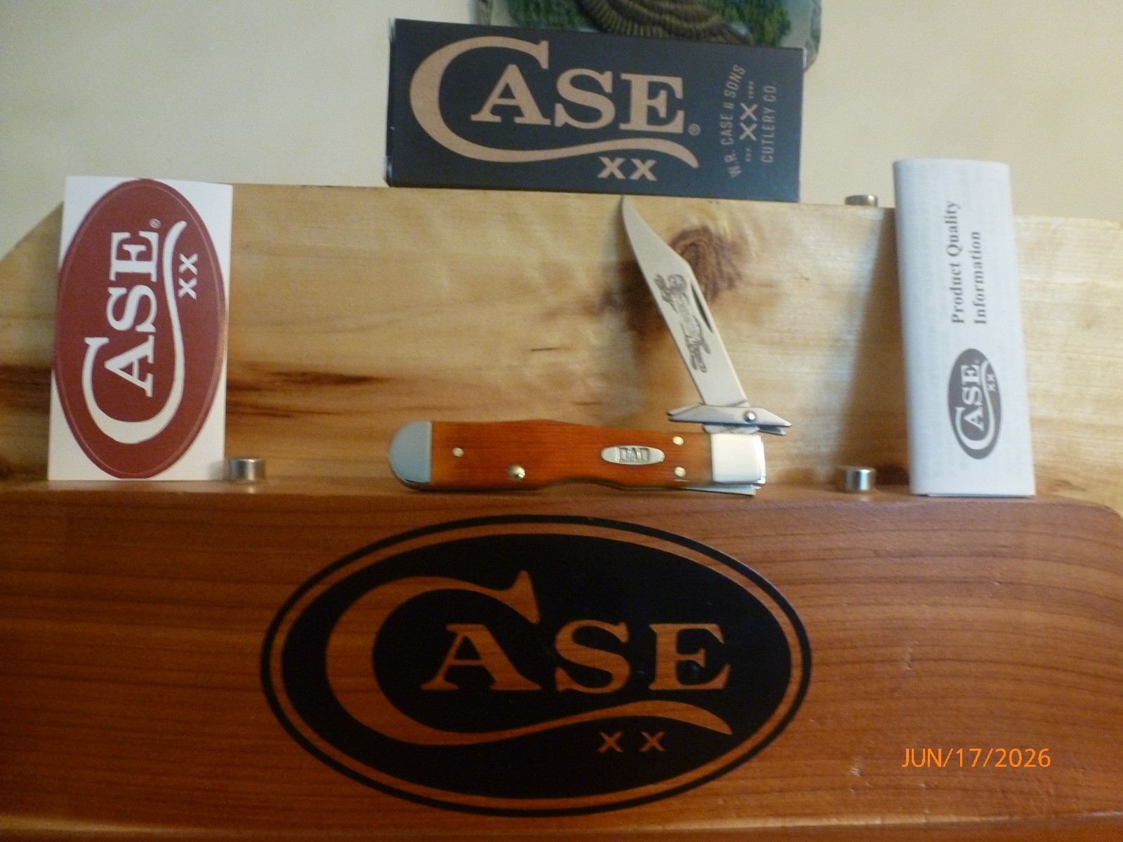 Case XX #13363 “Father’s Day” Tequila Sunrise Cheetah Cub Knife 611-1/2L SS NIB