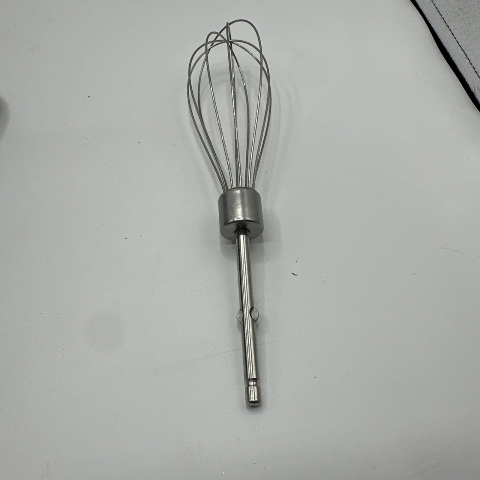 Hamilton Beach Handheld Mixer Model 62641 Works. With One Beater.