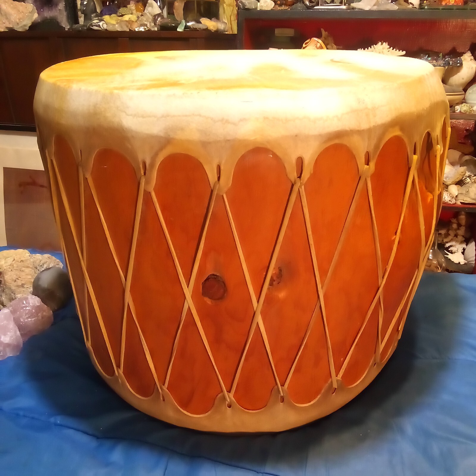 Huge Native American Taos Pueblo Drum 20″x 19” Native American Pow Wow Nice!