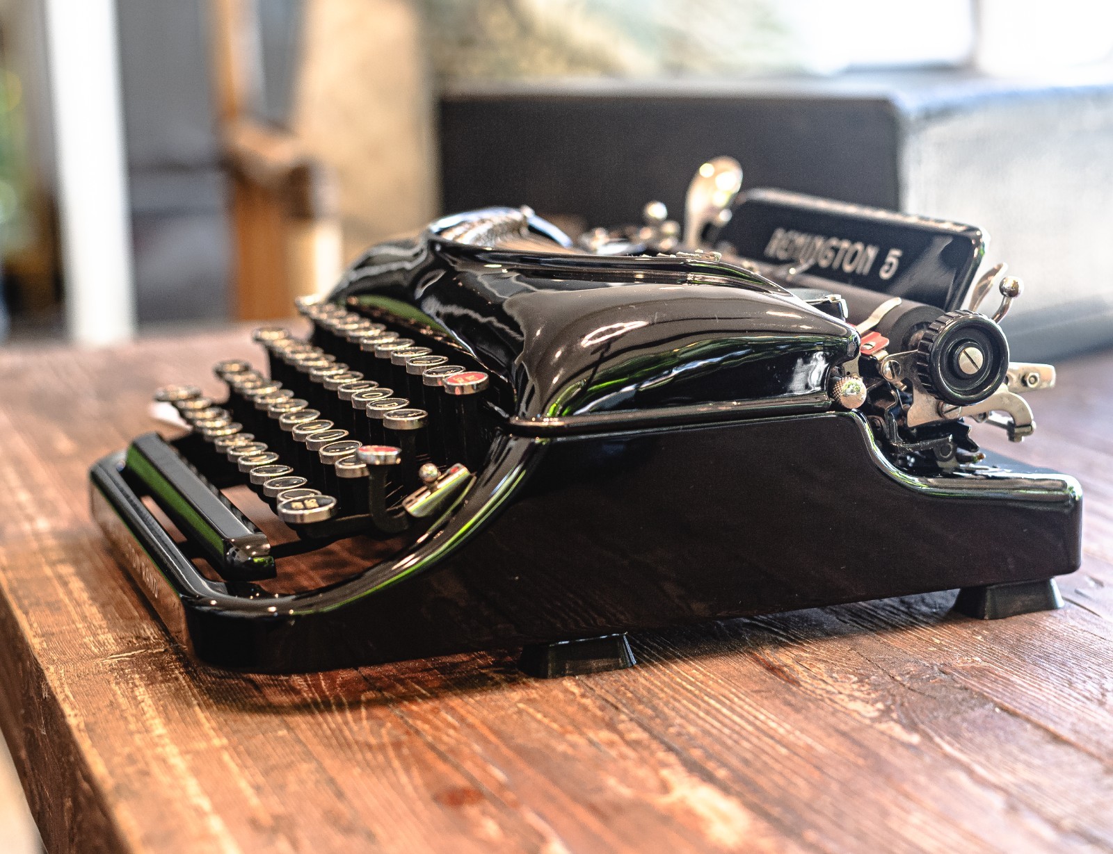 1937 Remington Model 5 Typewriter, Excellent Platen, New Ribbon and Feet & Case