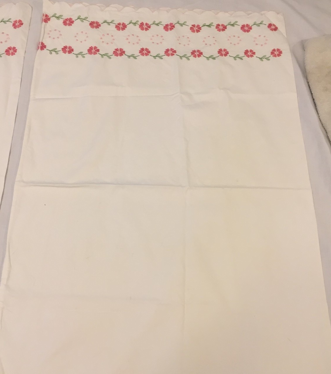 Vtg Springmaid Twin Flat Sheet + 2 Pillowcases Pink Flower Embroidery Cotton
