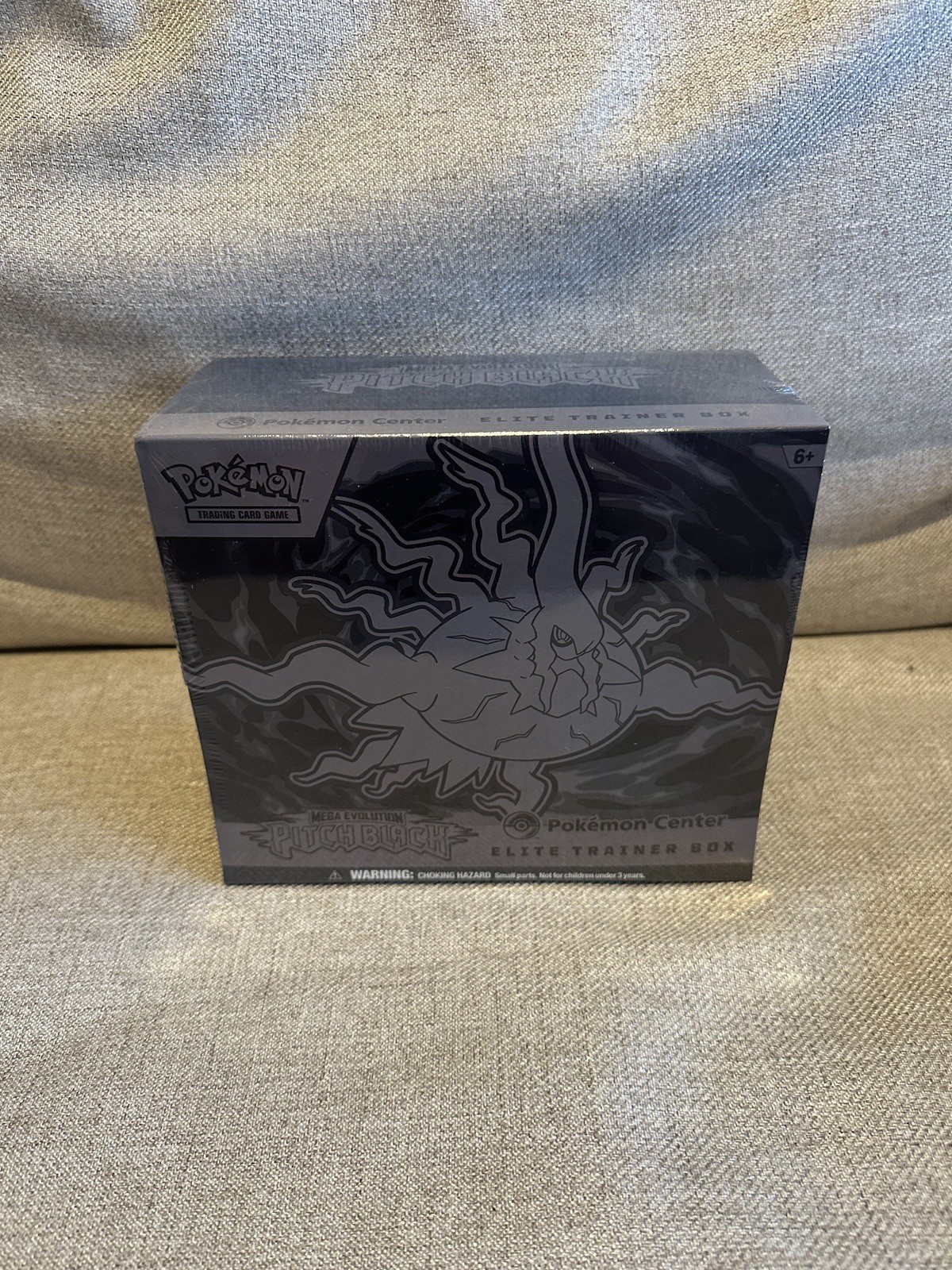 Pokemon Center TCG Pitch Black Elite Trainer Box ETB SEAL DAMAGED & NEW