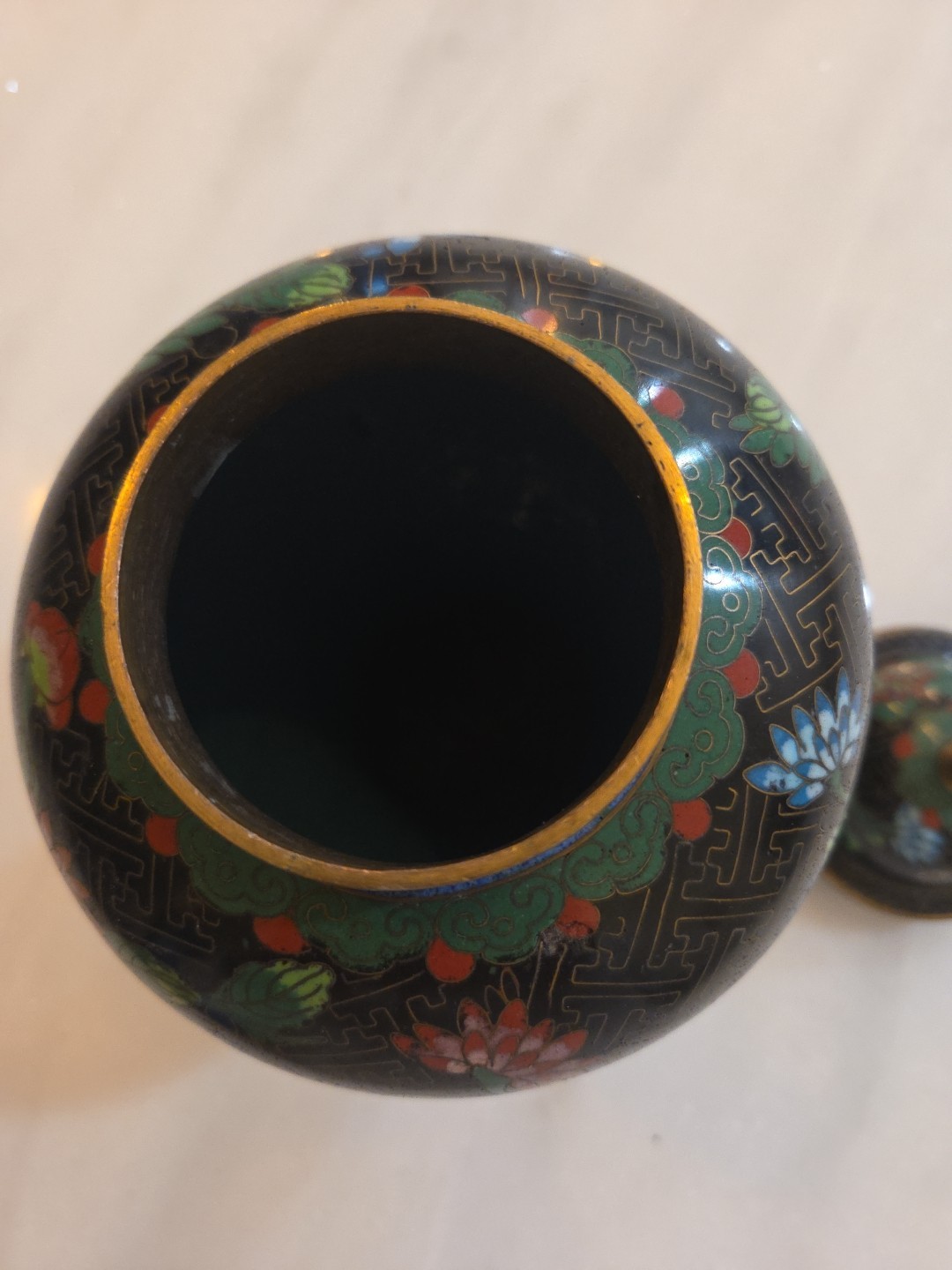 Cloisonne Ginger Jar With Lid, 10 Inches Tall