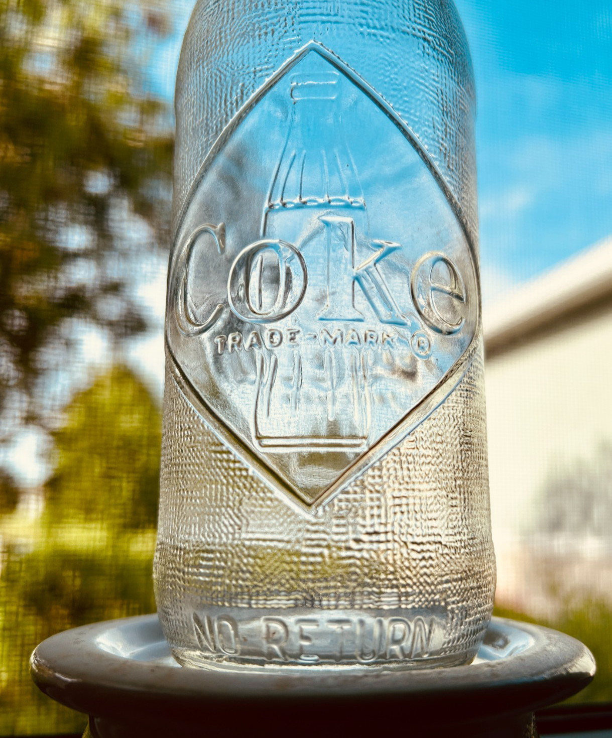 1960s Coca-Cola 10 Fl OZ Diamond Design Clear Glass Bottle Twist-Top