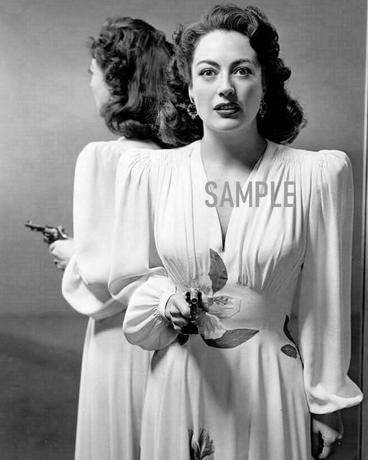 1945 JOAN CRAWFORD in MILDRED PIERCE Photo (218-W )
