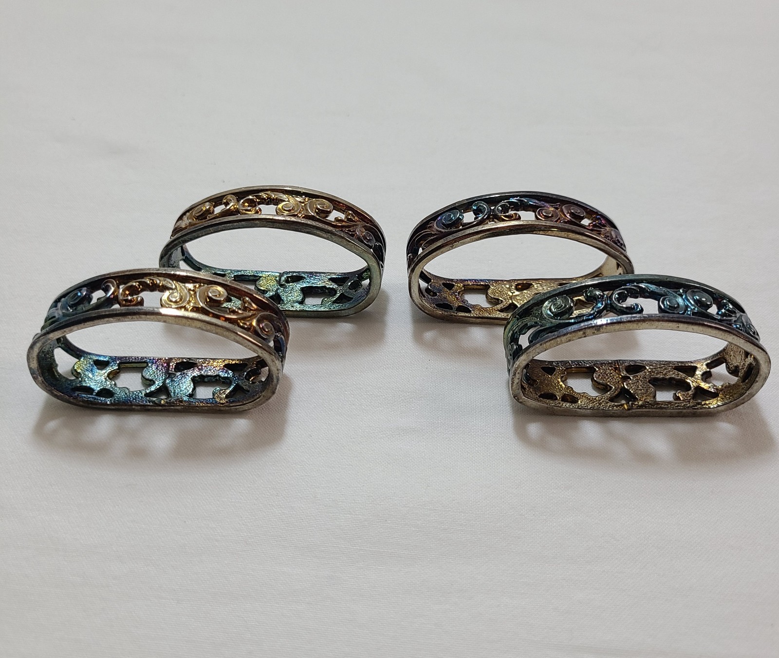 Vintage Silver Plate Napkin Ring Holders Set of 4 Excellent Condition