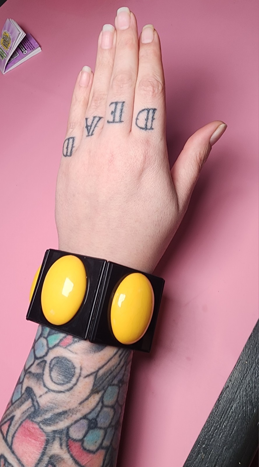Vintage Bakelite Stretch Bracelet Black and Yellow