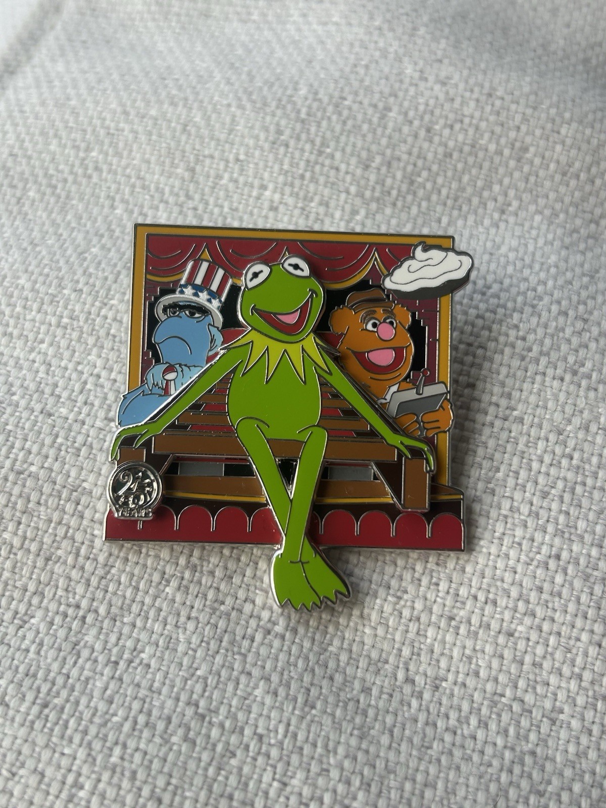 LE Muppet Vision 3D Kermit Muppets Hollywood Artist Maria Stuckey 25 Disney Pin