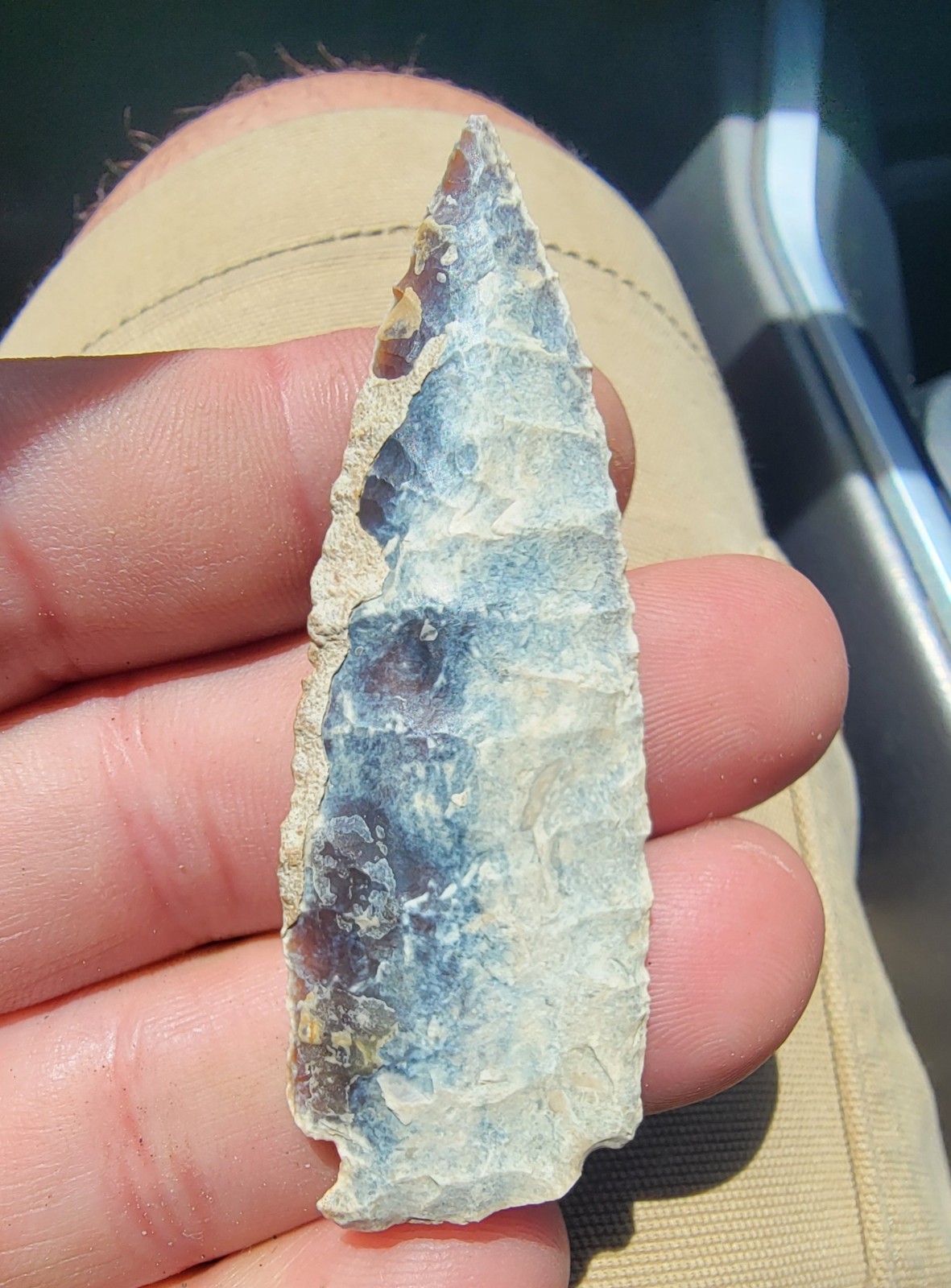 2 7/8″ Damaged Knife River Flint Besant Arrowhead – McLean County, ND