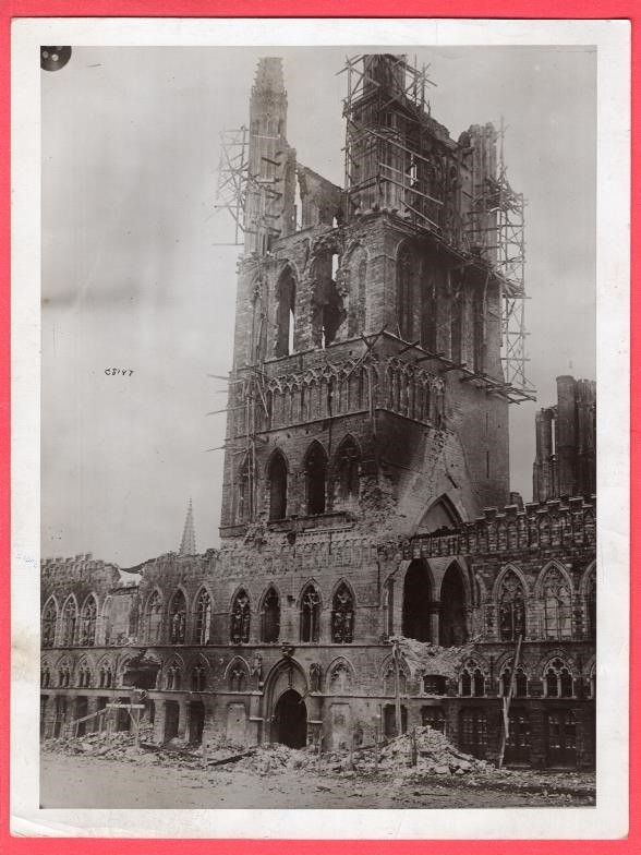 1914 Ruins of the Ancient Cathedral in Ypres France 6.5×8.5 Original News Photo