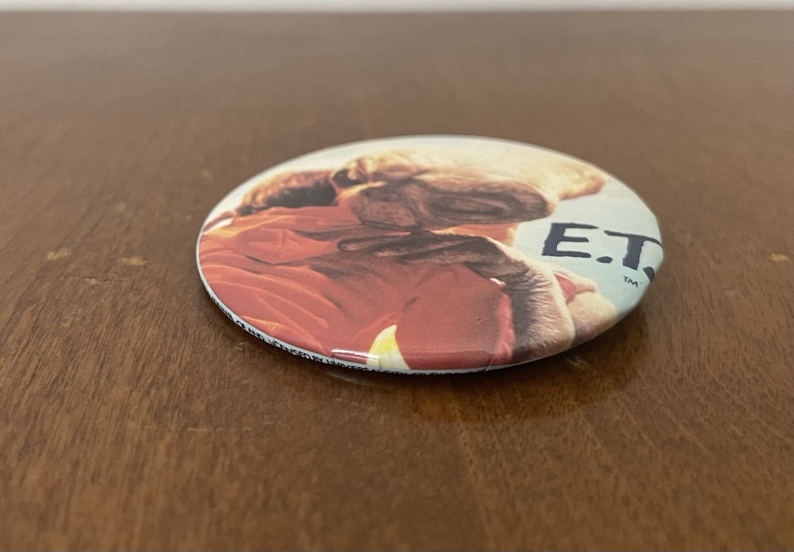 Vintage 1982 E.T. ET The Extra Terrestrial Pin Pinback Button 2.25″