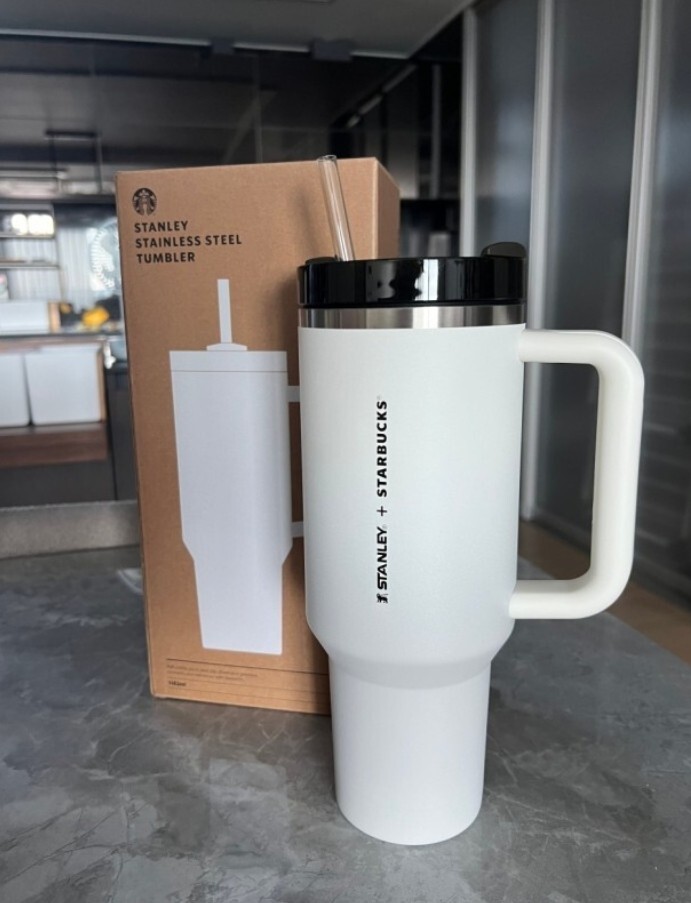 SS White Stanley Quencher Tumbler 1183ml Starbucks Korea 2024