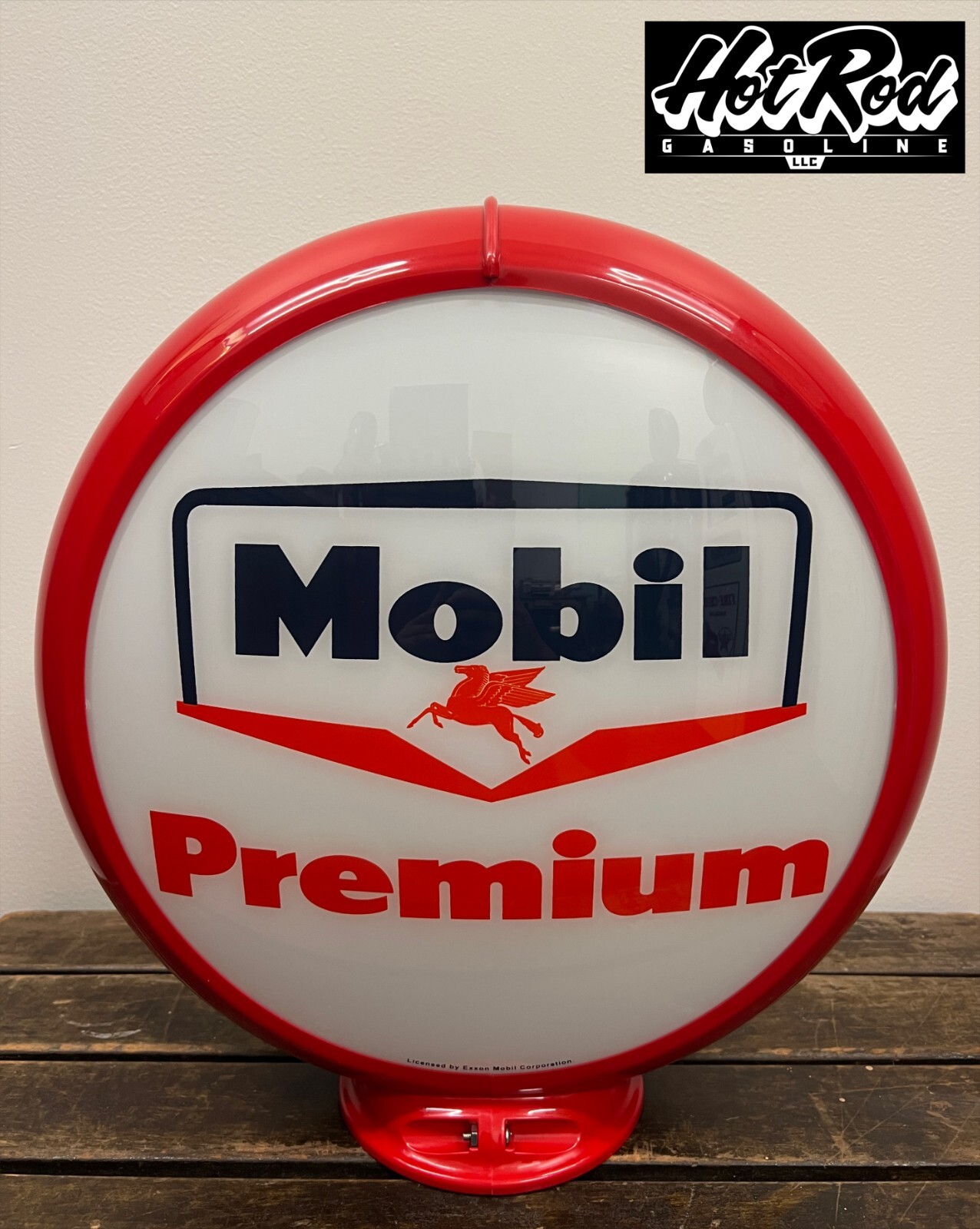 MOBIL PREMIUM Reproduction 13.5″ Gas Pump Globe – (Red Body)