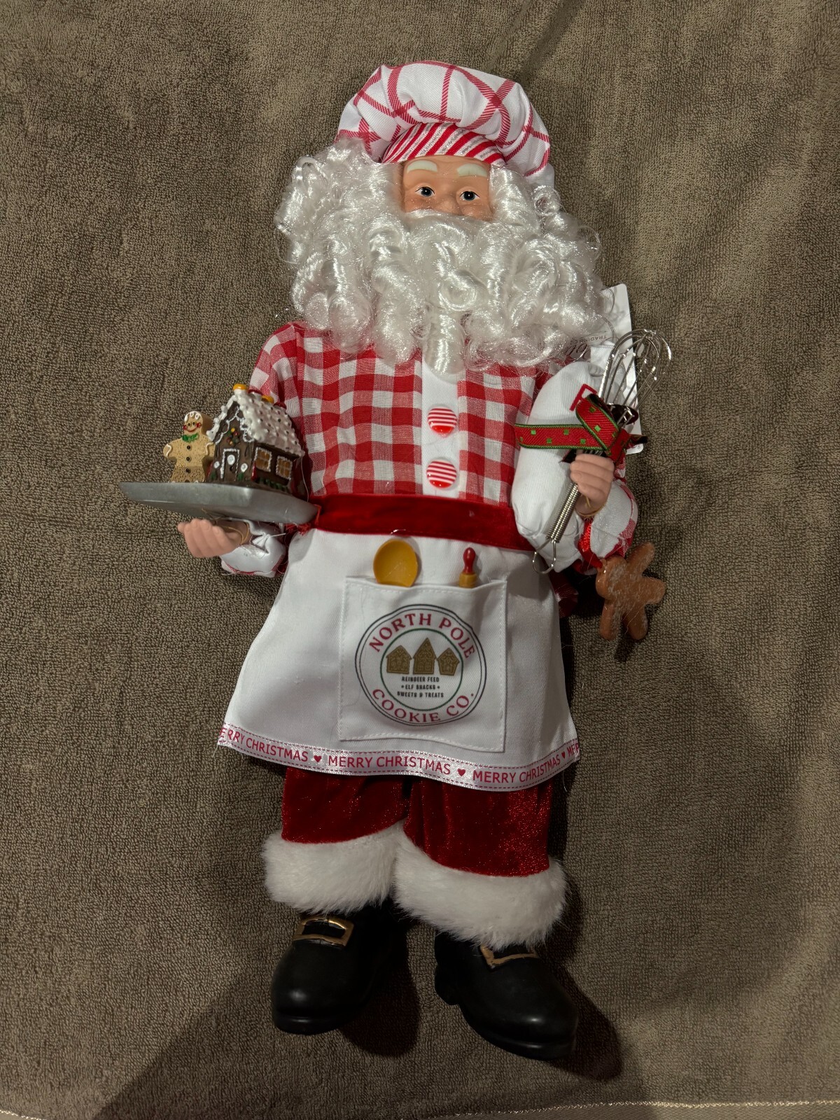 North Pole Trading Co. Santa Claus Figurine Baker 18″L