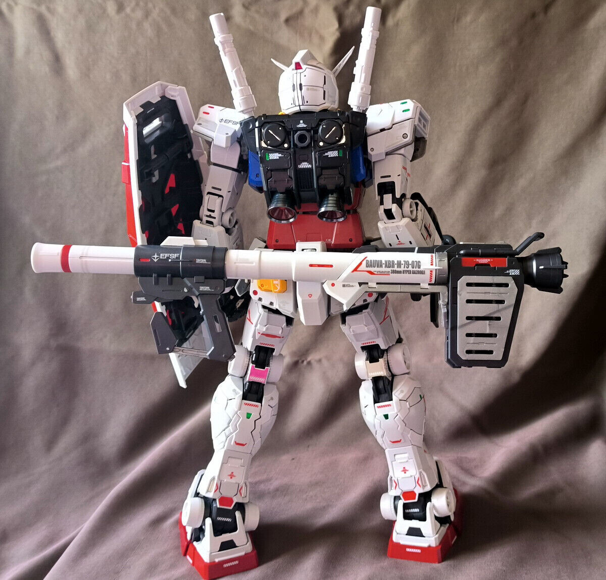 12″ Hyper Bazooka 1/60 Model kit for PG Unleashed RX-78-2 white