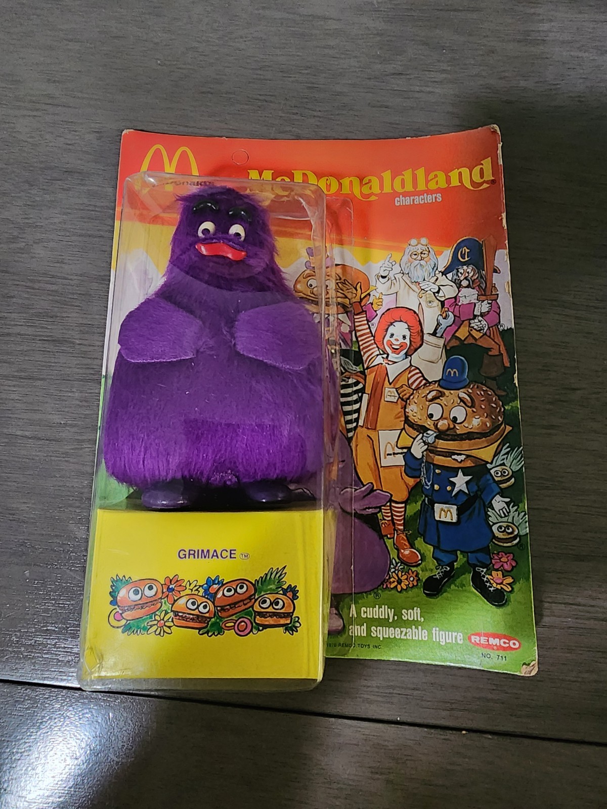 1976 REMCO MCDONALDLAND COMPLETE SET WITH EXTRA RONALD MCDONALD FIGURE.