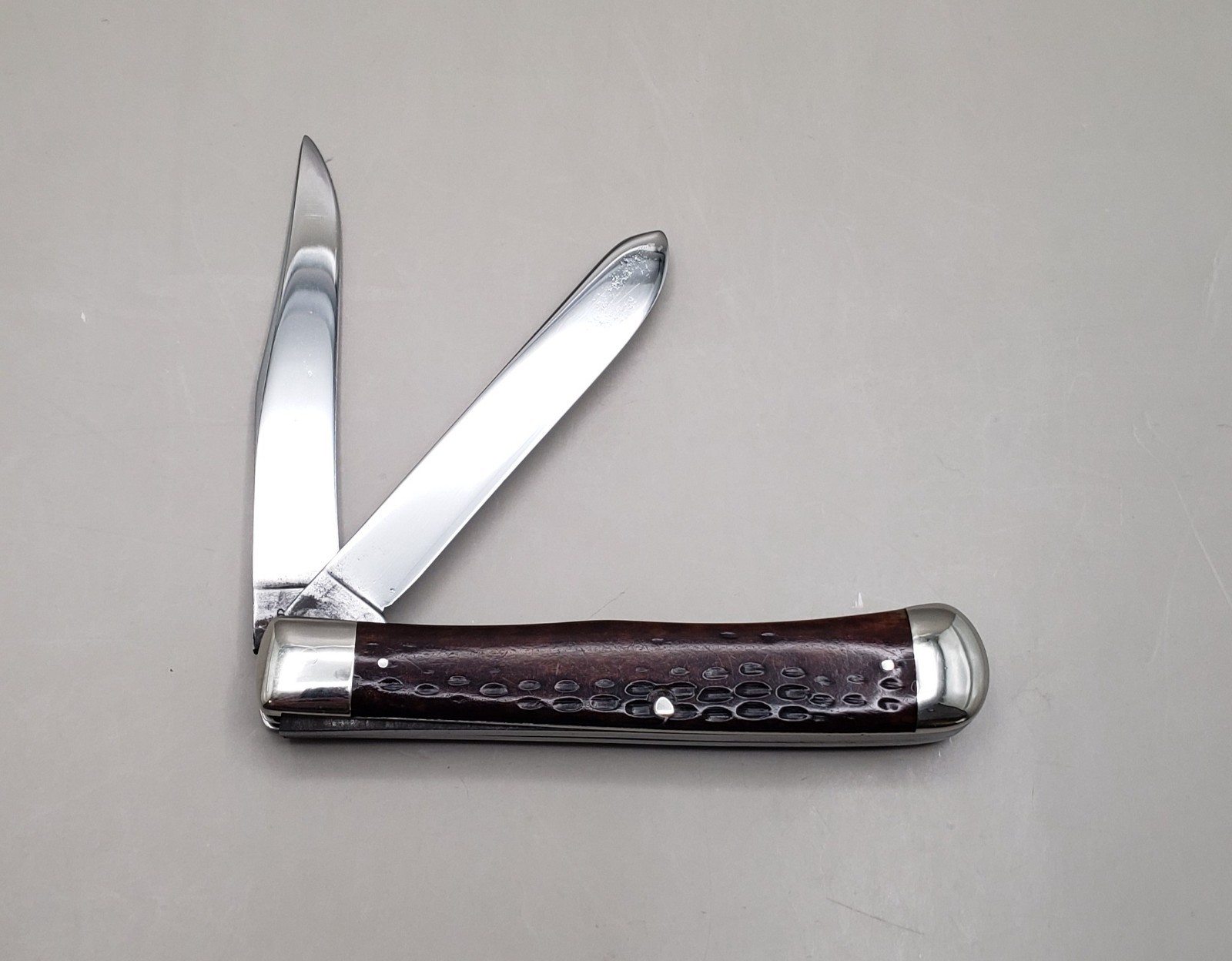 CASE XX 6254 Large Trapper Knife Red Bone Used 1940 – 1964