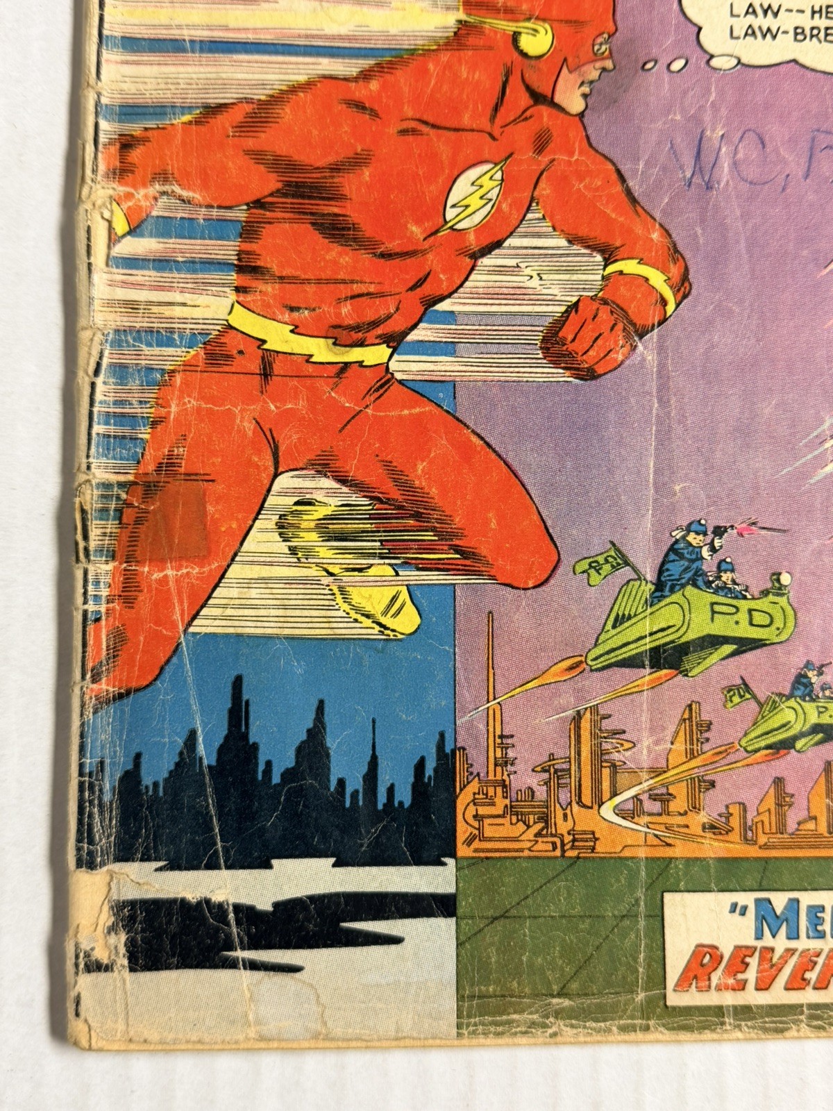 The Flash #139 (DC Comics September 1963) 1st Reverse Flash Professor Zoom