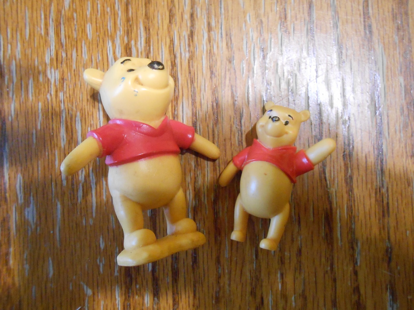 Winnie The Pooh PVC Figures – LOT OF TWO – 2″ and 2.5″ – GOOD
